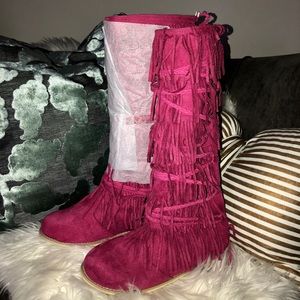 Brand New Joy Folie Fushia Fringe Boots! Size 4Y.